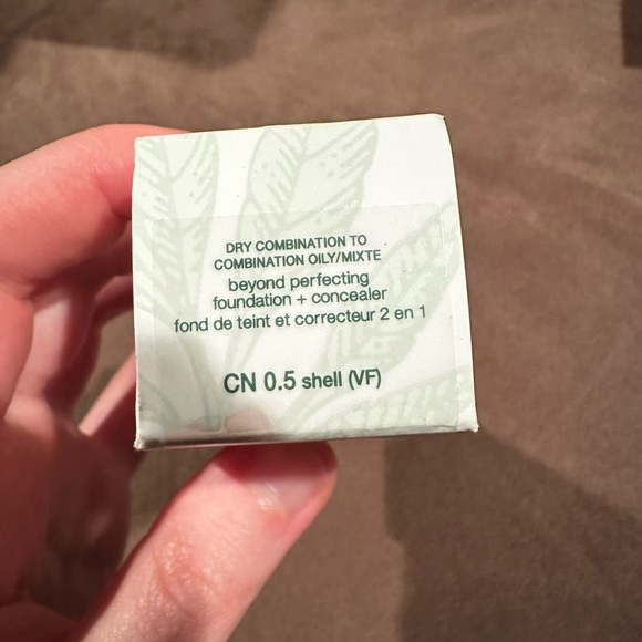 😊🌸 NIB Clinique Beyond Perfecting Foundation + Concealer CN 0.5 Shell (VF) - Picture 3 of 6